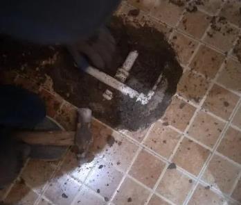 余江卫生间漏水维修公司为您分享下卫生间渗水如何处理及注意事项